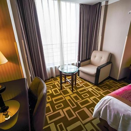 Dong Fang Hotel Bắc Kinh Ngoại thất bức ảnh